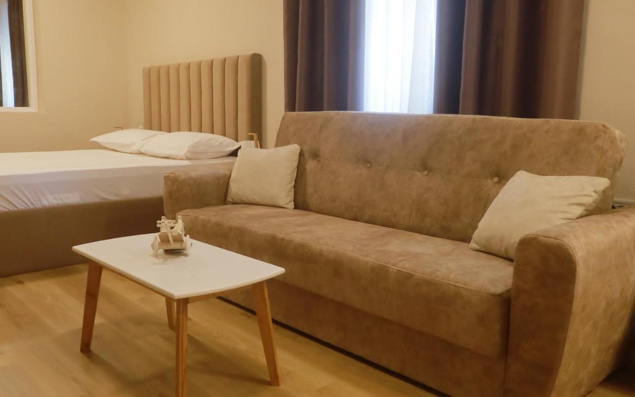 Bruno'S Apartment Tirana Zewnętrze zdjęcie