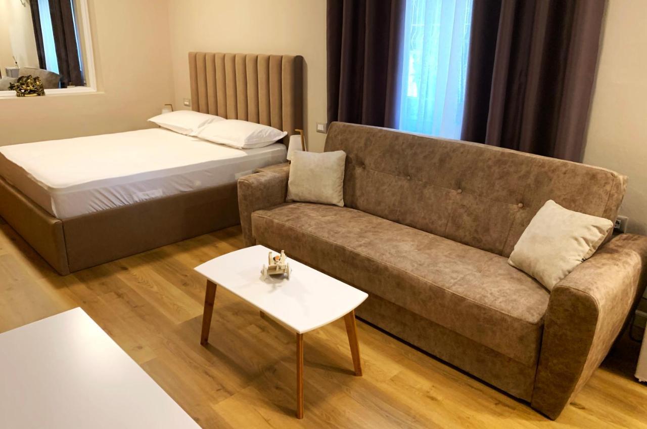 Bruno'S Apartment Tirana Zewnętrze zdjęcie